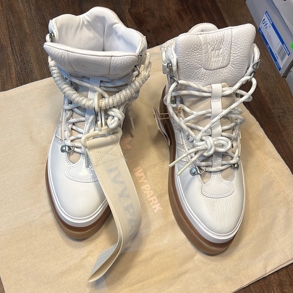 Adidas Womens Ivy Park Super Sleek GX2782 White Lace Up Ankle Combat Boot S 6 - Picture 4 of 12